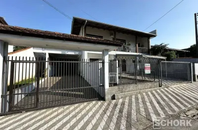 Casa com 3 dormitórios à venda, 448 m² por r$ 650.000,00 - itoupava central - blumenau/sc
