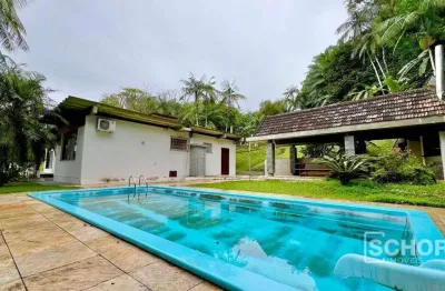 Casa com amplo terreno para alugar, 612 m² por r$ 12.355/mês - badenfurt - blumenau/sc