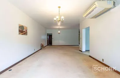 Casa contendo 3 dormitórios, sendo 2 suítes, a 5min do centro de blumenau, com terreno de 1.000m²