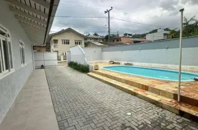 Casa com 4 dormitórios à venda, 180 m² por r$ 599.900,00 - gávea - rodeio/sc
