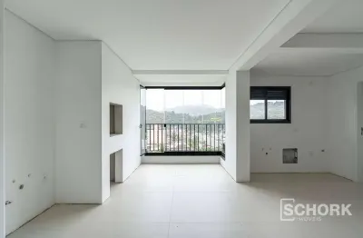 Apartamento novo, com 3 dormitórios sendo 1 suíte, duas vagas de garagem, na região central de Blumenau