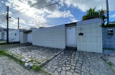 Casa com 3 quartos à venda na Rua João Marsicano, Ipês, João Pessoa