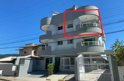 Praia de Bombas - Amplo partamento 03 quartos e duas vagas de garagem