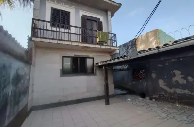 Sobrado à venda em mongaguá, balneário flórida mirim, com 3 quartos, com 116 m²