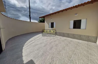 Comprar casa em mongaguá – agenor de campos com piscina e 3 vagas