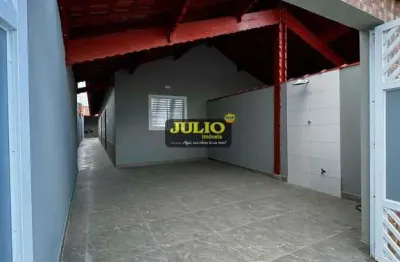 ✅ Casa à Venda em Mongaguá — 3 Dormitórios, Suíte, Piscina e 2 Vagas, Terreno Amplo!