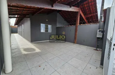 Casa com 2 dorms e suíte em mongaguá – espaço para piscina!