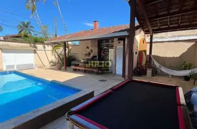 Casa à venda em mongaguá, centro, com 3 quartos, com 165 m²