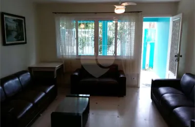 Casa com 5 quartos à venda na Padre Leonardo Nunes, Centro, Peruíbe