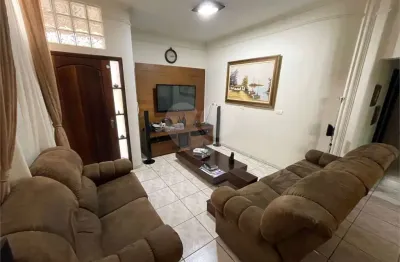 Casa com 8 quartos à venda na Rua Dulce Pinheiro de Moraes, Vila Inhamupe, Jundiaí