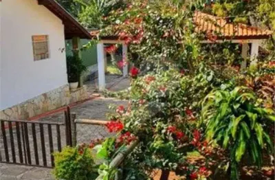 Chácara com 5 quartos à venda em chácaras do guacuri - sp