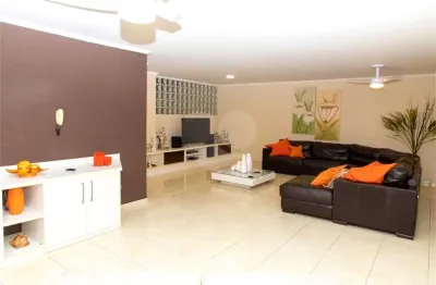 Casa com 4 quartos à venda na Francisco Soares Nalin, Vila Viotto, Jundiaí