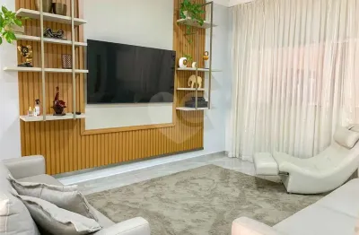 Casa com 3 quartos à venda na Rosa Fontebasso Muller, Jardim Marambaia, Jundiaí