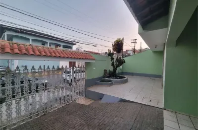 Casa com 3 quartos à venda na Arapuã, Vila São José, Várzea Paulista