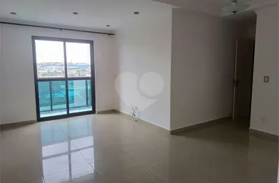 Apartamento com 3 quartos para alugar na Avenida Prefeito Luís Latorre, 5300, Vila das Hortências, Jundiaí