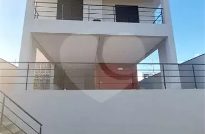Casa em condomínio fechado com 3 quartos à venda na 4, Residencial Jatobás, Louveira