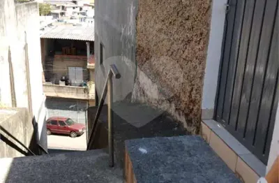 Casa com 2 quartos à venda no Veloso, Osasco 