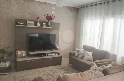Casa com 3 quartos à venda em colina maria luíza (jordanésia) - sp