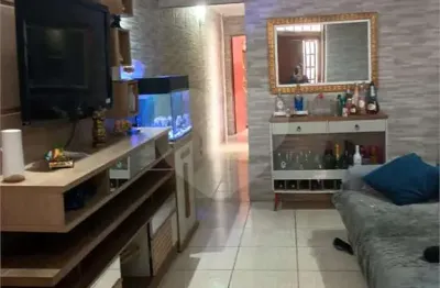Casa com 2 quartos à venda na Vitório Menon, Centro, Jundiaí