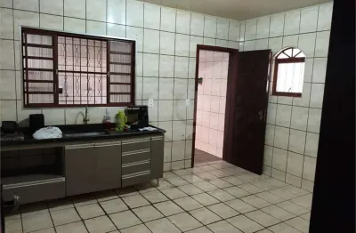 Casa com 4 quartos à venda na Jurandir Guinther, Cidade Nova, Jundiaí