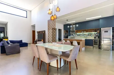 Condomínio com 4 quartos à venda em residencial dos lagos - sp