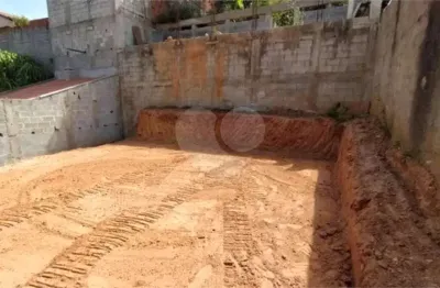 Terreno à venda no Jardim Vista Alegre, Limeira 