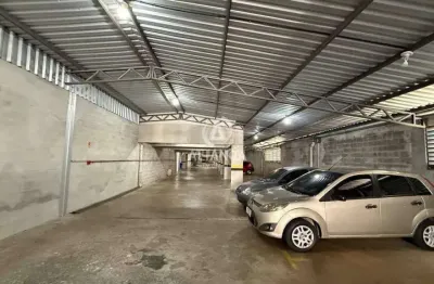 APARTAMENTO MOBILIADO
1 Dormitório
1 Sala
1 Cozinha
1 Banheiro
1 Area