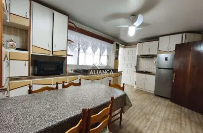 Apartamento mobiliado
4 dormitórios
sala de estar e jantar integradas