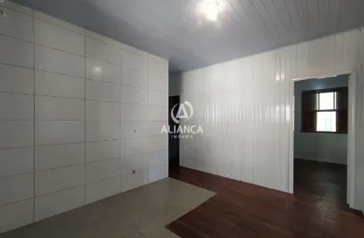 3 dormitórios 
1 sala 
1 cozinha
1 banheiro 
1 area de serviço 
1 saca