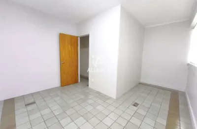 De andar
1 cozinha
1 banheiro
área privativa: 53,00 m²
condomínio: +/-