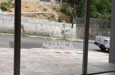 Sala térrea
área privativa: 250,00 m²
piso: porcelanato
2 banheiros
co