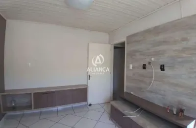 Casa individual com pátio cercado e mobiliada
2 dormitórios
1 sala
1 c