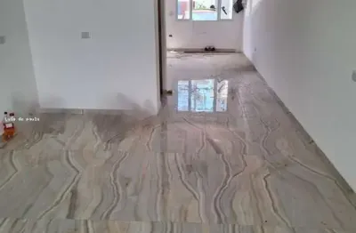 Casa à venda no Calmon Viana, Poá 