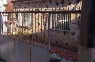 Excelente casa de vila para aluguel – rua cristóvão penha, piedade