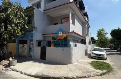 Casa com 3 quartos à venda na rua florinda, 2, piedade, rio de janeiro por r$ 250.000