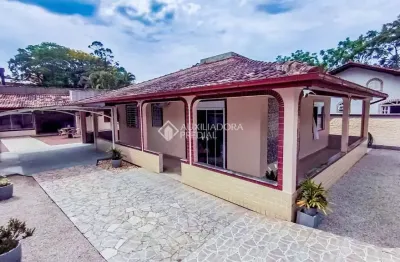 Casa com 2 quartos à venda na rua deputado walter gomes, 349, santo antônio de lisboa, florianópolis, 130 m2 por r$ 1.250.000