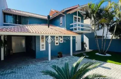 Casa com 3 quartos à venda na servidão aurora, 2, ingleses do rio vermelho, florianópolis, 130 m2 por r$ 930.000