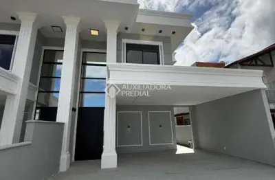 Casa com 3 quartos à venda na rua fernando bauther da silva, 300, ingleses do rio vermelho, florianópolis, 175 m2 por r$ 1.450.000