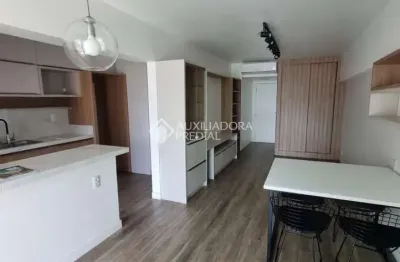 Apartamento com 2 quartos à venda na avenida almirante tamandaré, 350, coqueiros, florianópolis, 76 m2 por r$ 885.000