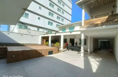 Casa comercial para locação em macaé, cavaleiros, 4 dormitórios, 4 suítes, 7 banheiros, 3 vagas
