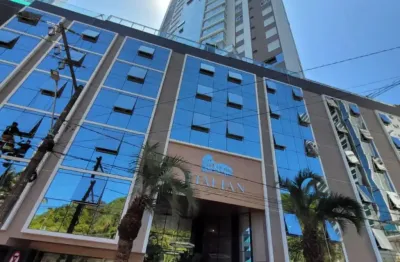 Italian residence  pioneiros ao lado da roda gigante e morro da rainha