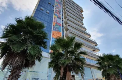 Belissimo apartamento mobiliado e devorado quadra mar na praia brava de itajai