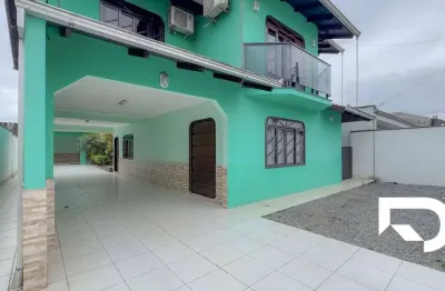 Casa com 4 dormitórios para alugar, 250 m² por r$ 5.083,33/mês - iririú - joinville/sc
