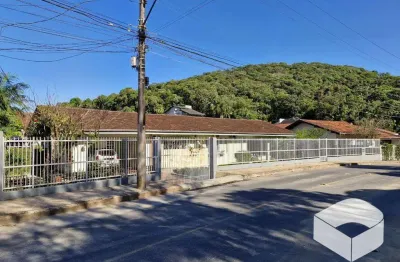 Casa com 3 dormitórios à venda, 210 m² por r$ 995.000,00 - américa - joinville/sc