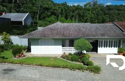 Casa com 4 dormitórios à venda, 220 m² por R$ 1.500.000,00 - Glória - Joinville/SC