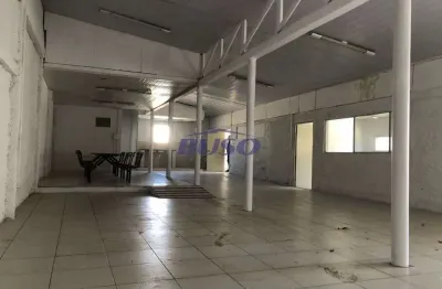 Barracão / Galpão / Depósito com 1 sala para alugar na Rua Coronel Luiz José dos Santos, 3733, Xaxim, Curitiba
