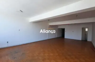 Sala comercial para alugar na praça otávio rocha, 134, centro histórico, porto alegre por r$ 650