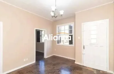 Casa com 2 quartos para alugar na avenida bahia, 289, navegantes, porto alegre por r$ 2.600