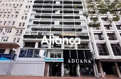 Sala comercial para alugar na Rua dos Andradas, 1137, Centro Histórico, Porto Alegre por R$ 1.670