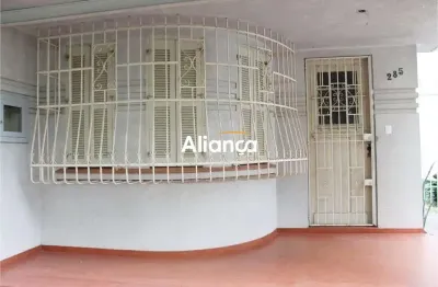 Casa com 2 quartos para alugar na rua coronel paulino teixeira, 285, rio branco, porto alegre por r$ 5.000